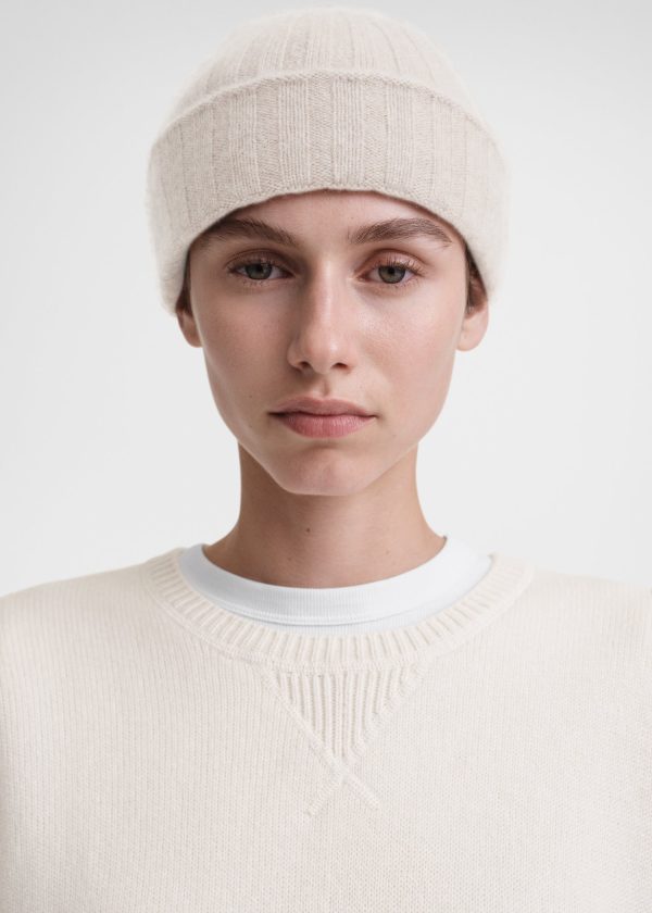 Cashmere beanie macadamia Online now