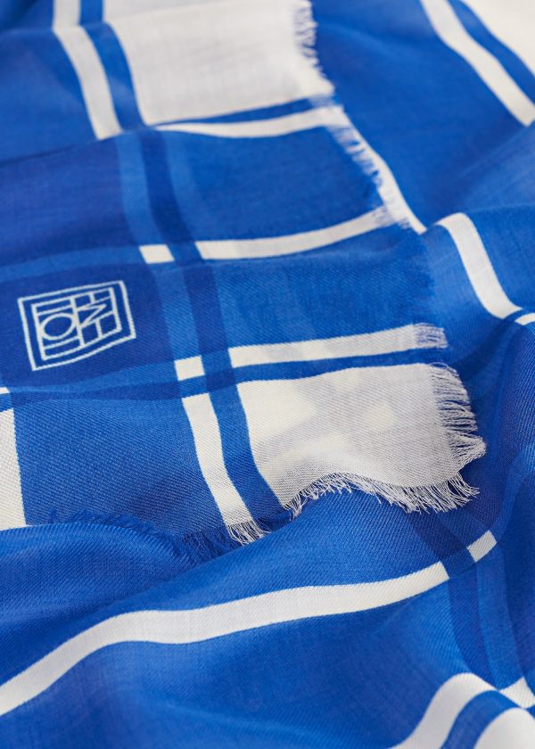 Wool silk blanket scarf blue ecru Online now