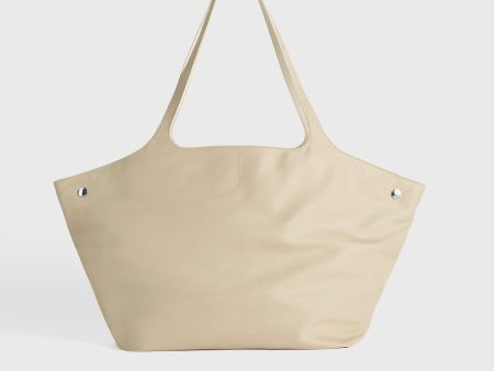 Twin tote beige For Sale