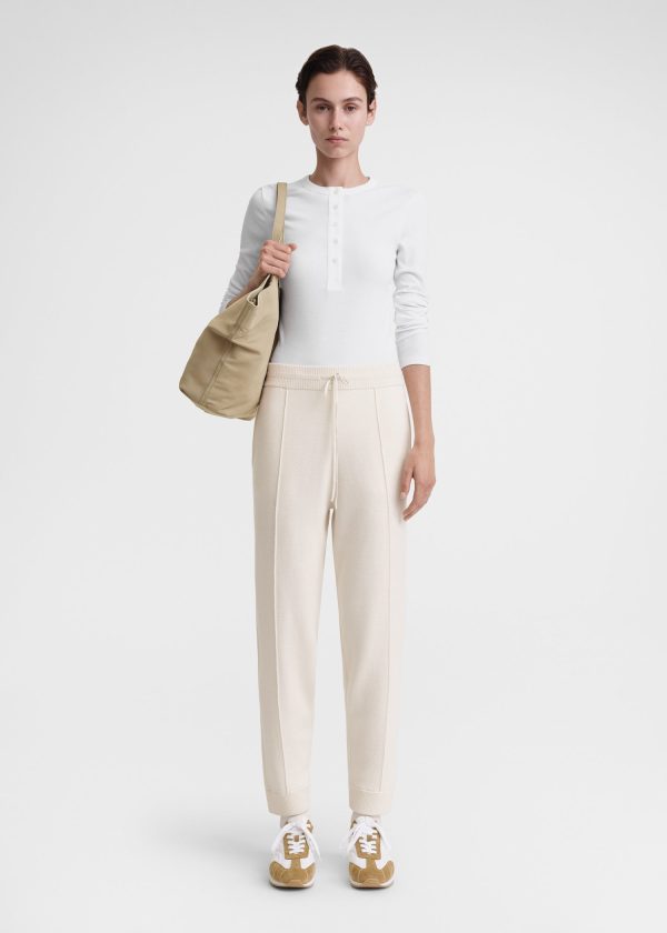 Cotton cashmere sweatpants macadamia Fashion